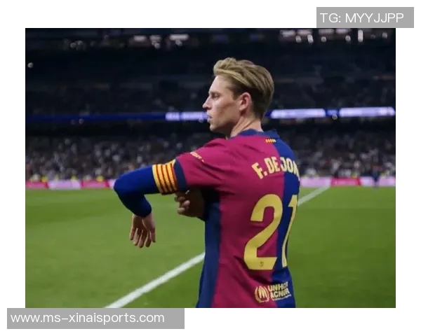 世体：后腰是最适合埃里克的位置，表现甚至超越了德容